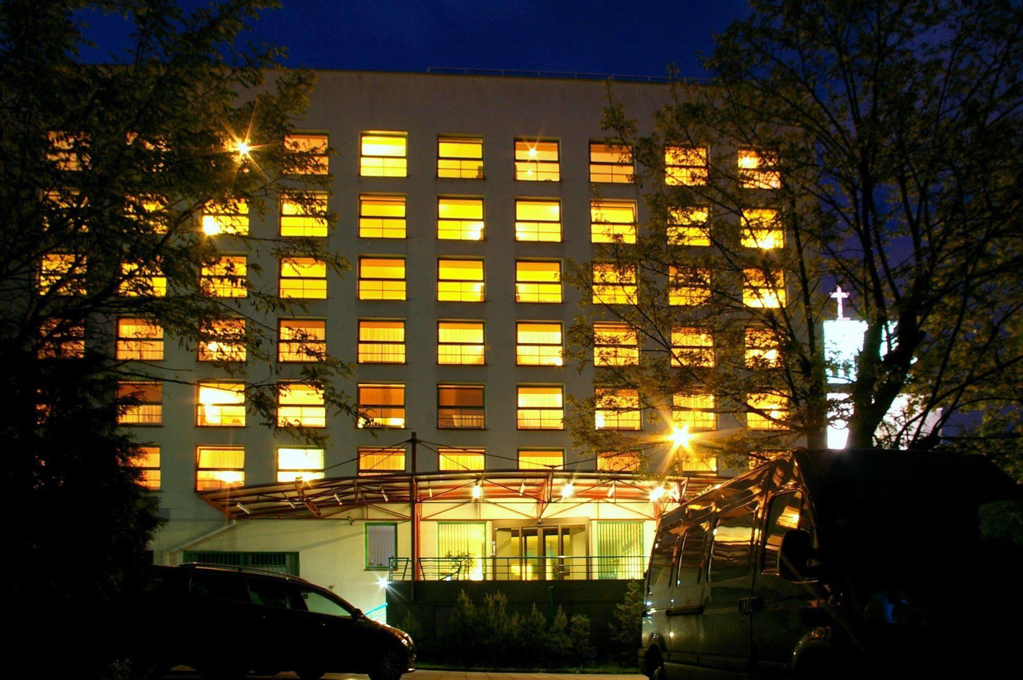 Centre Hotel 考纳斯 外观 照片
